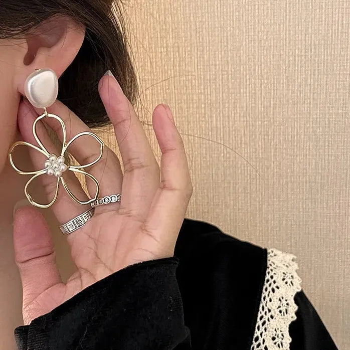 Pearl Flower Drop Earrings for Women Fashion Trend 2022 Nature-Inspired Jewelry