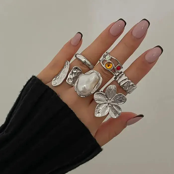 Gold Flower Pearl Crystal Open Ring for Women Elegant Jewelry Gift