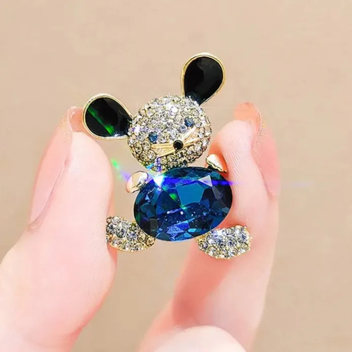 Classic Bear Brooch Animal Design Unisex Jewelry Gift