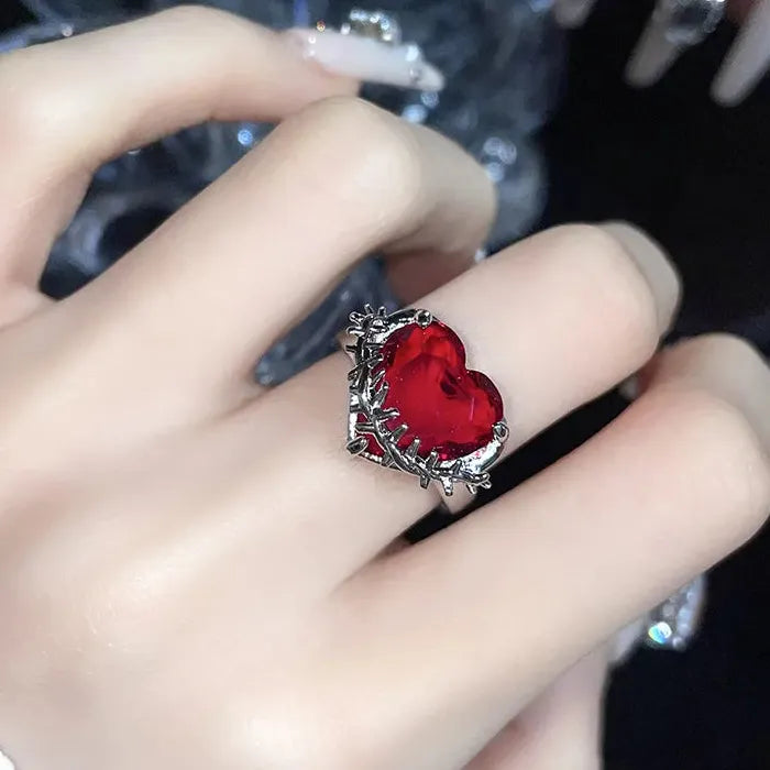 Punk Gothic Red Crystal Heart Mood Tracker Ring for Women Fashion Jewelry