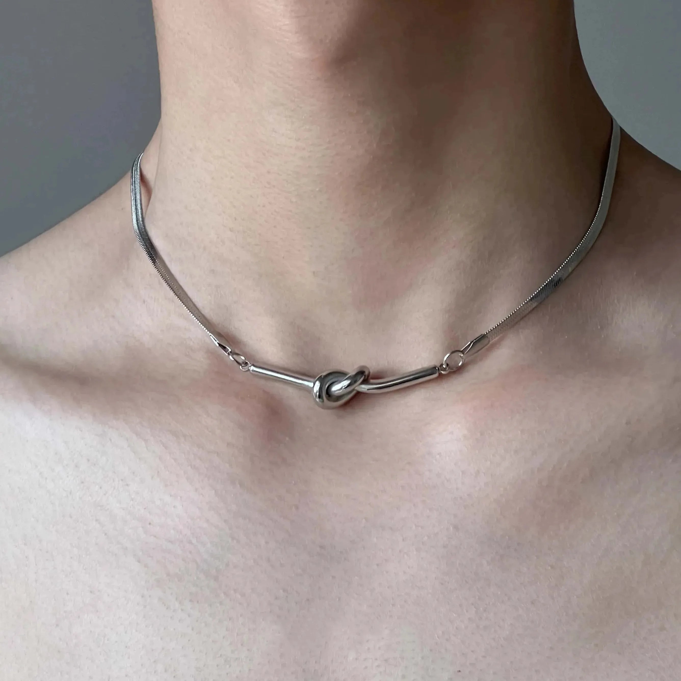 Gothic Twisted Snake Bone Chain Choker Necklace Punk Jewelry Fashion Accessory