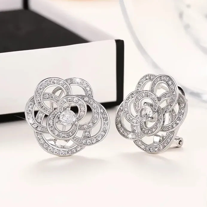 Geometric Hollow-Out Flower Stud Earrings Elegant Daily Jewelry for Women