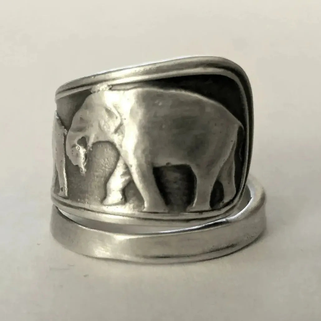 Sunflower Zinc Alloy Finger Ring for Women Vintage Silver Daily Wear Jewelry