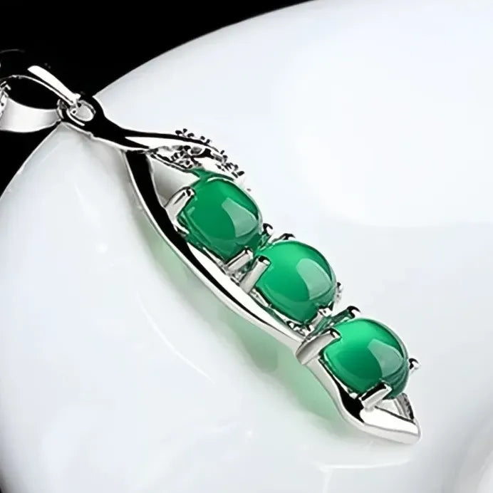Elegant Luxury Wedding Necklace with Green Cubic Zirconia Geometric Pendant