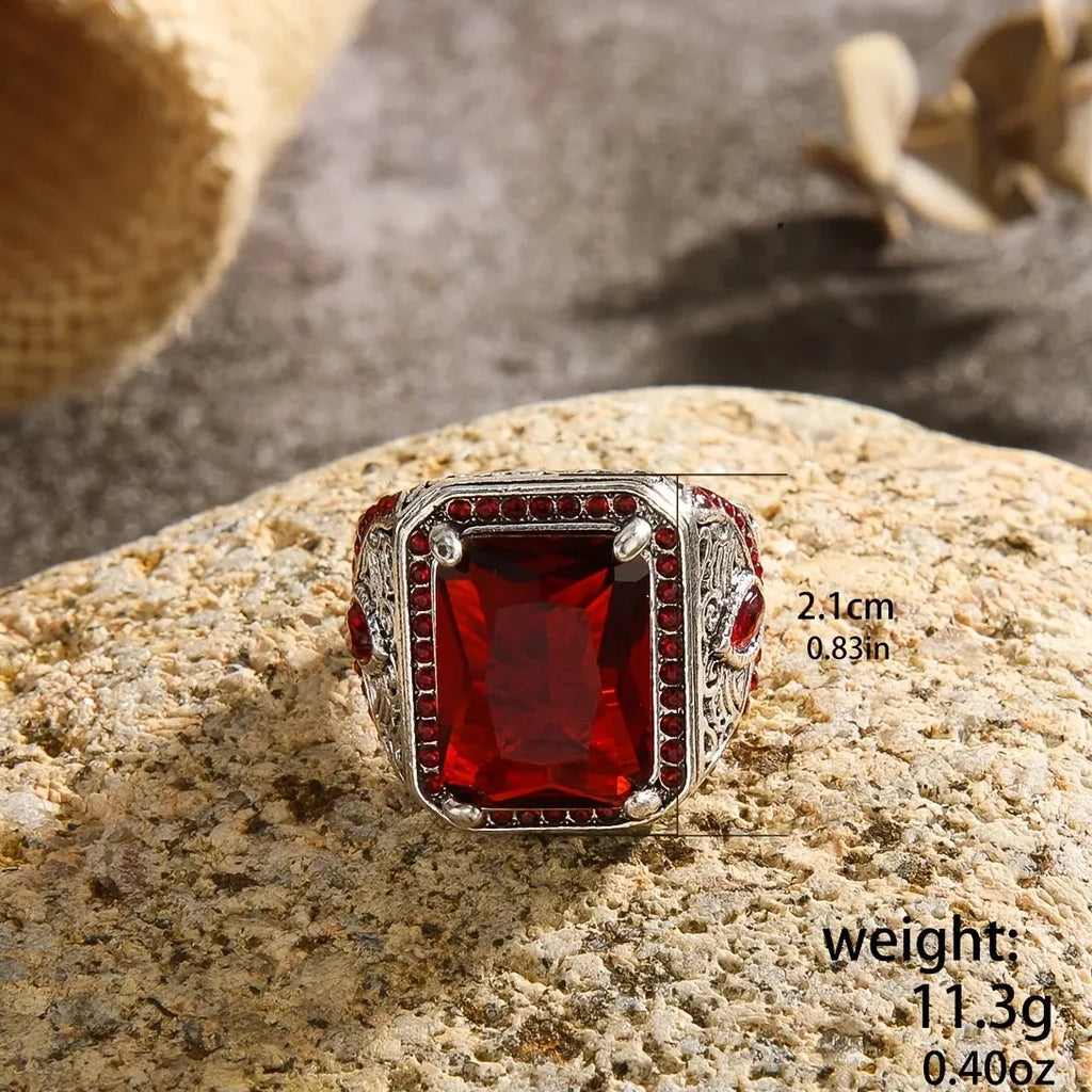 Fashion Creative Retro Men’s Domineering Zinc Alloy Ring with Glass