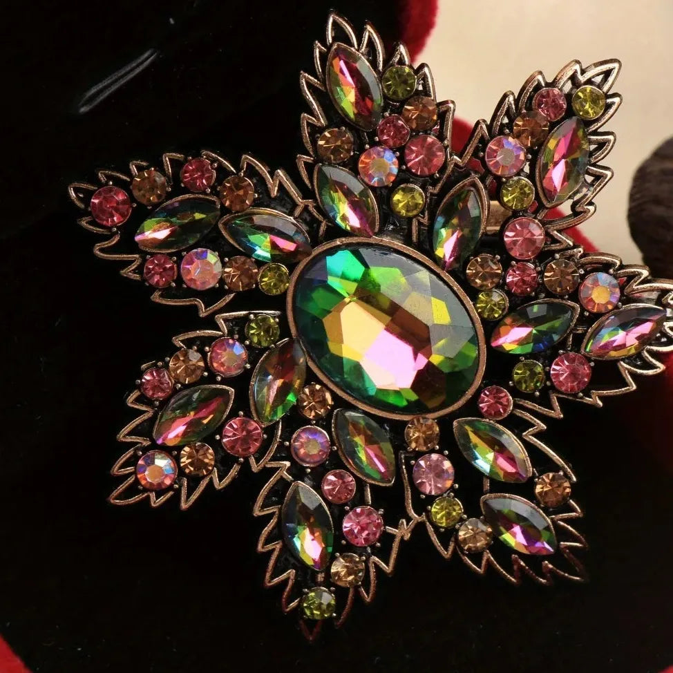 Vintage Floral Brooch Wedding Gift for Men & Women Elegant Accessory