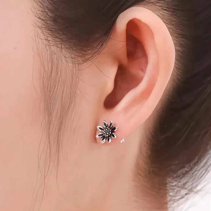 Vintage Brass Sunflower Stud Earrings Botanical Jewelry for Women