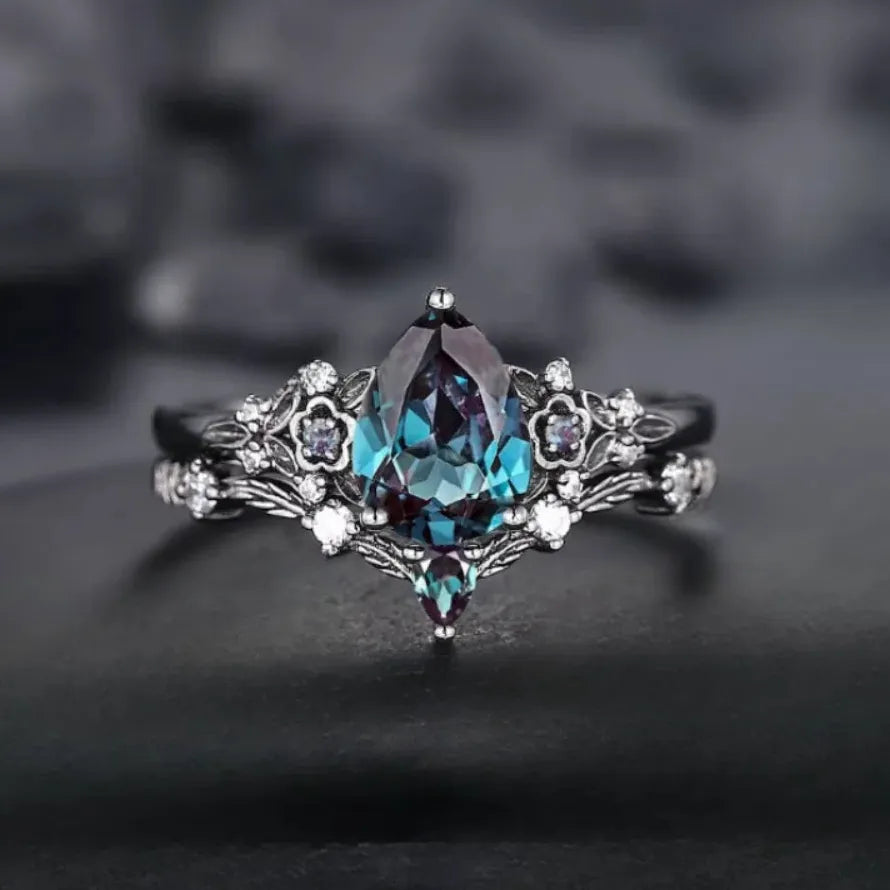 Luxury Gun Black Cubic Zirconia Vine Ring Zinc Alloy Wedding Jewelry for Women