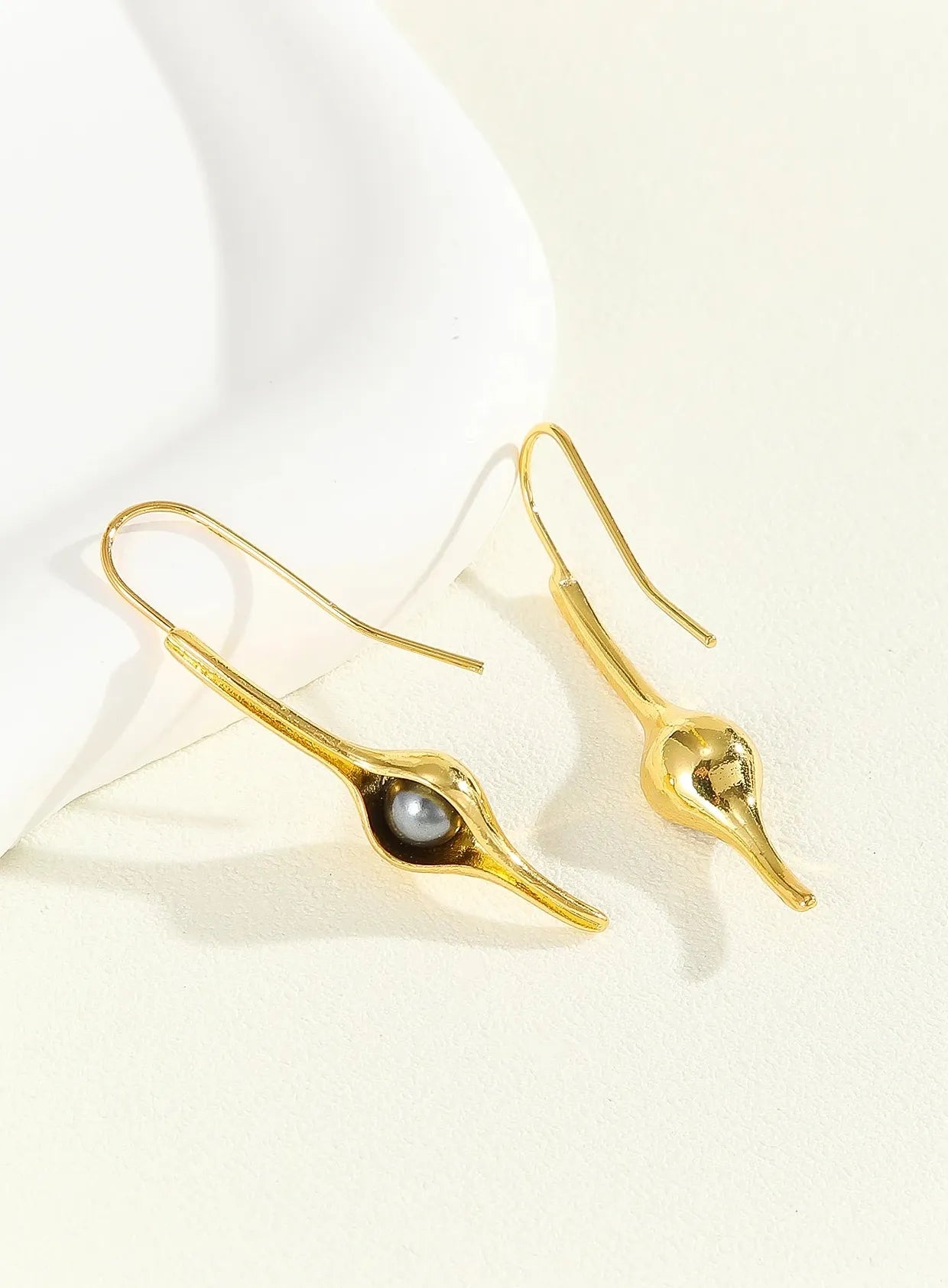 Elegant Round Geometry Pearl Drop Earrings for Women Gold Color Dangle Jewelry