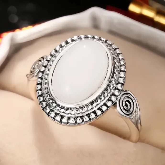 Vintage Oval Simulated Opal Zinc Alloy Rings for Women Party Jewelry