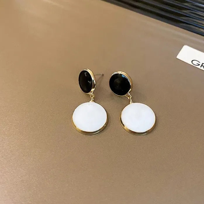 Pendientes de perlas redondas geométricas de cobre diseño personalidad 2021 mujer niña