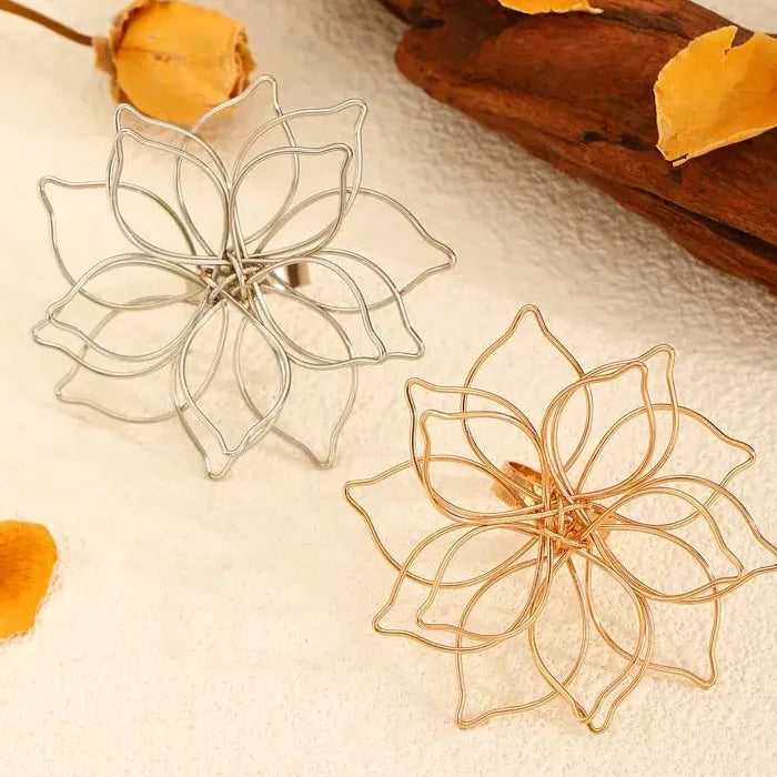 Adjustable Vintage Gold Flower Hollow Metal Ring Elegant Jewelry Gift