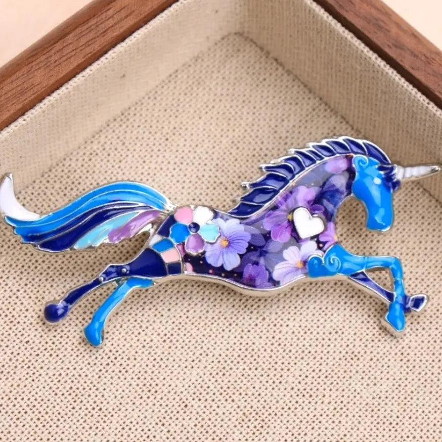 Luxury Vintage Horse Year Warhorse Unicorn Brooch for Men and Women