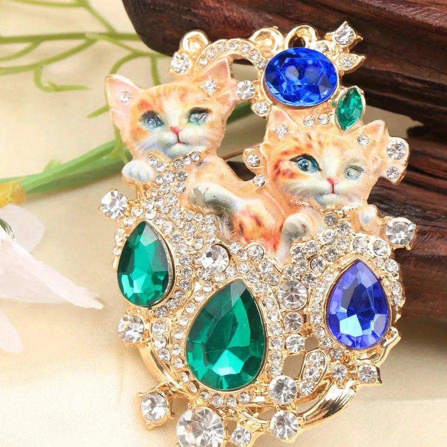 Vintage Cat Brooch Pin Classic Jewelry Gift for Men and Women
