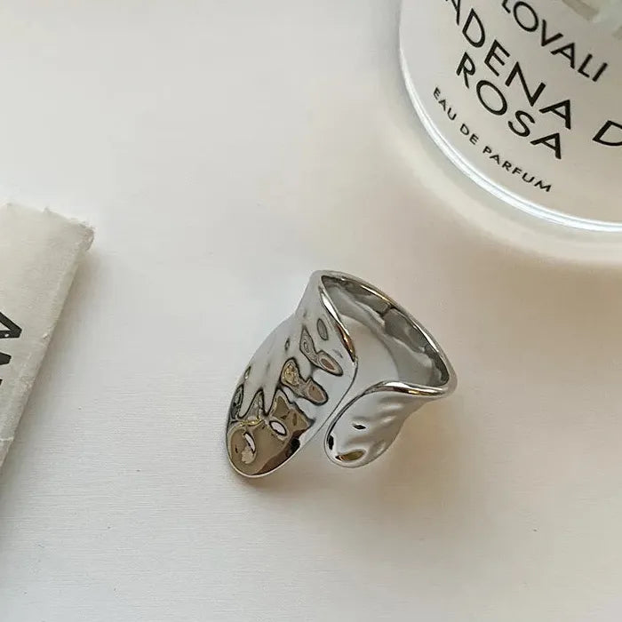 Large Frosted Leaf Ring for Women Punk Vintage Jewelry Gift Party Accessory