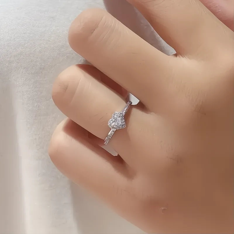 Shiny Silver Heart Ring for Women Cubic Zirconia Brass Wedding Fashion Jewelry Gift