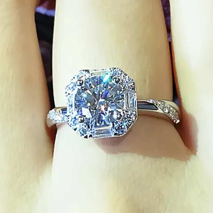 Modern Women’s Wedding Band Brass Ring with Cubic Zirconia Elegant Design