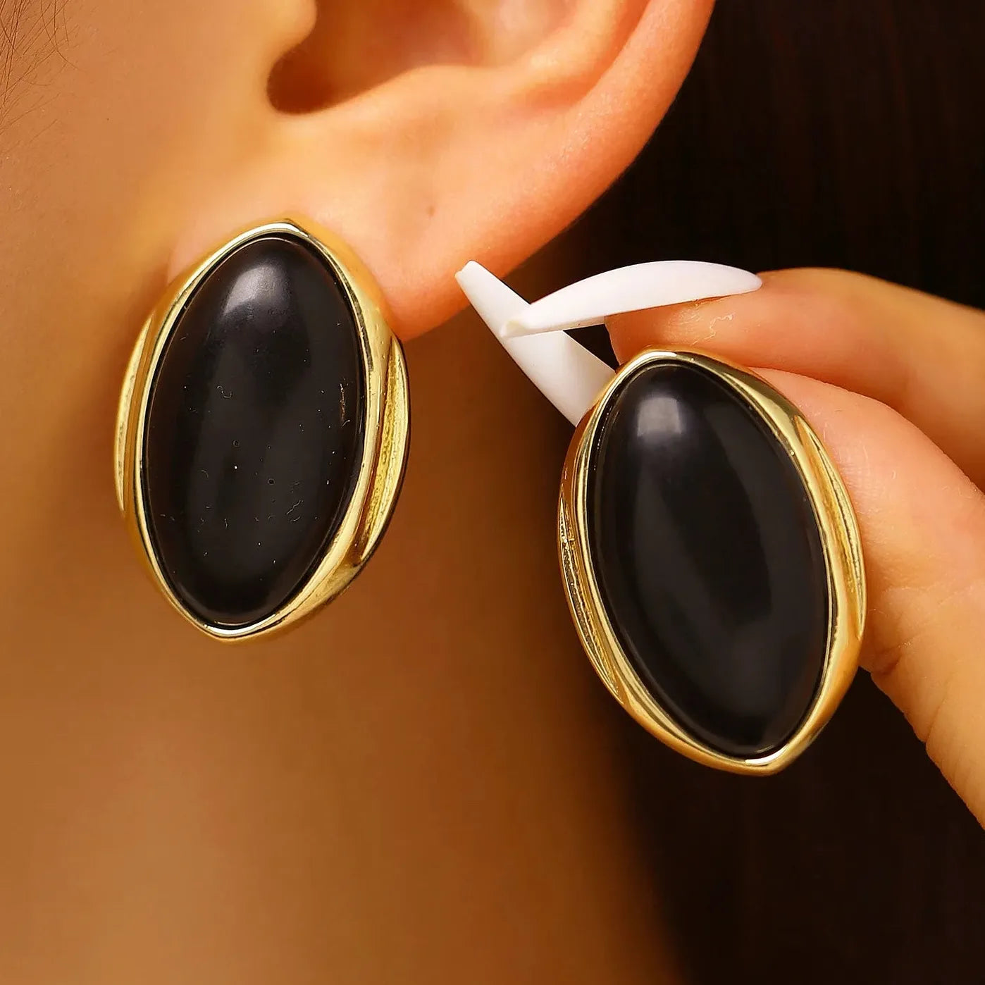 Red Acrylic Oval Geometric Stud Earrings for Women Fashion Jewelry