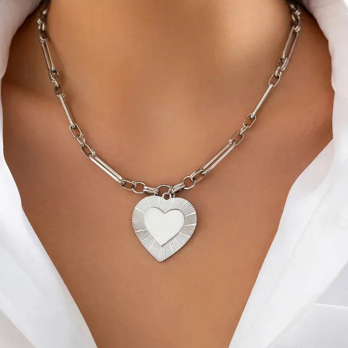 Y2K Heart Necklace for Women Girls Gold Metal Clavicle Chain Choker