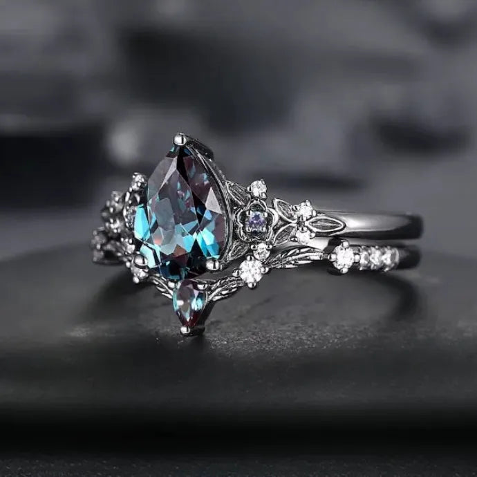 Luxury Gun Black Cubic Zirconia Vine Ring Zinc Alloy Wedding Jewelry for Women