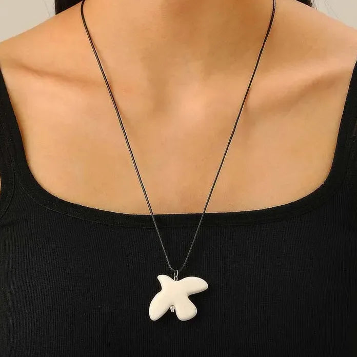 White Peace Dove Pendant Necklace Women Vintage Adjustable Rope Chain Jewelry