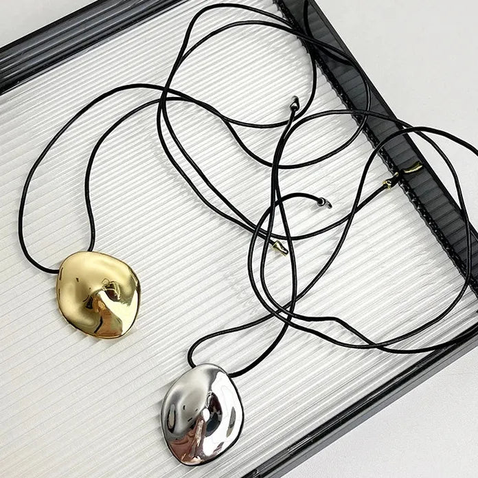 Irregular Thick Metal Oval Pendant Necklace Women Leather Rope Y2K Gift 2026