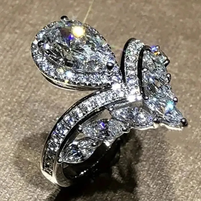 Temperament Female Ring Full Diamond Zinc Alloy Acrylic Fashion Jewelry