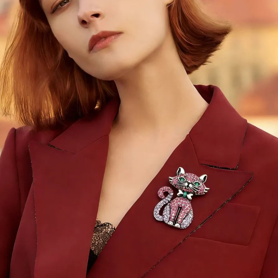 Luxury Elegant Cat Brooch Jewelry Gift for Women Men Classic Style
