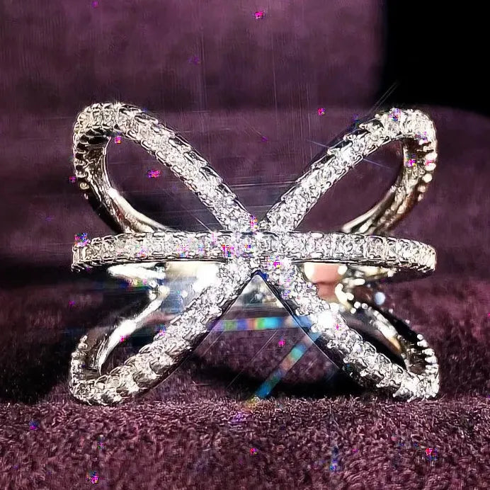 Women's Elegant Cubic Zirconia Geometric Cocktail Ring for Party