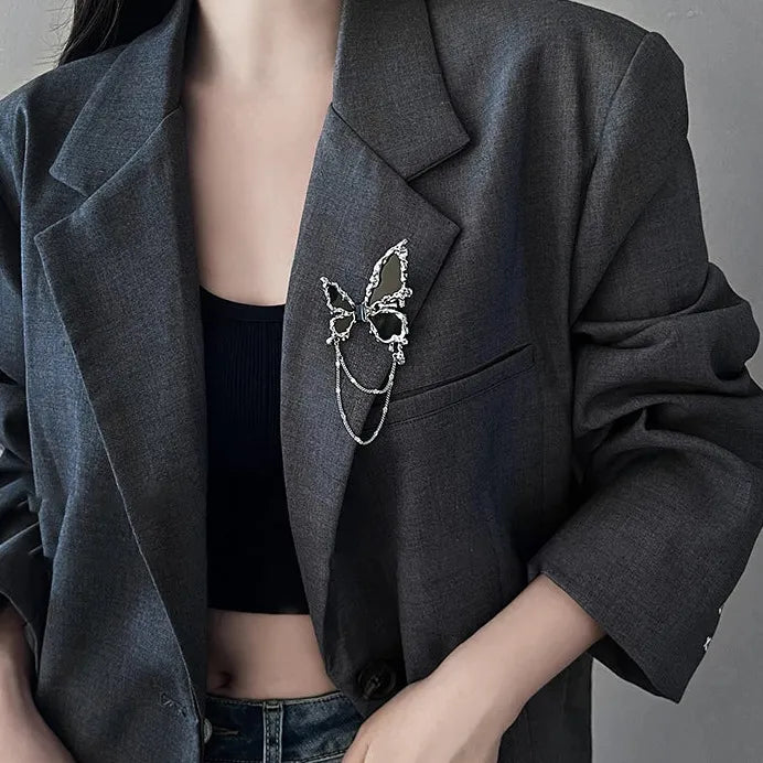 Zinc Alloy Metal Chain Butterfly Brooch Lapel Pin for Men Women