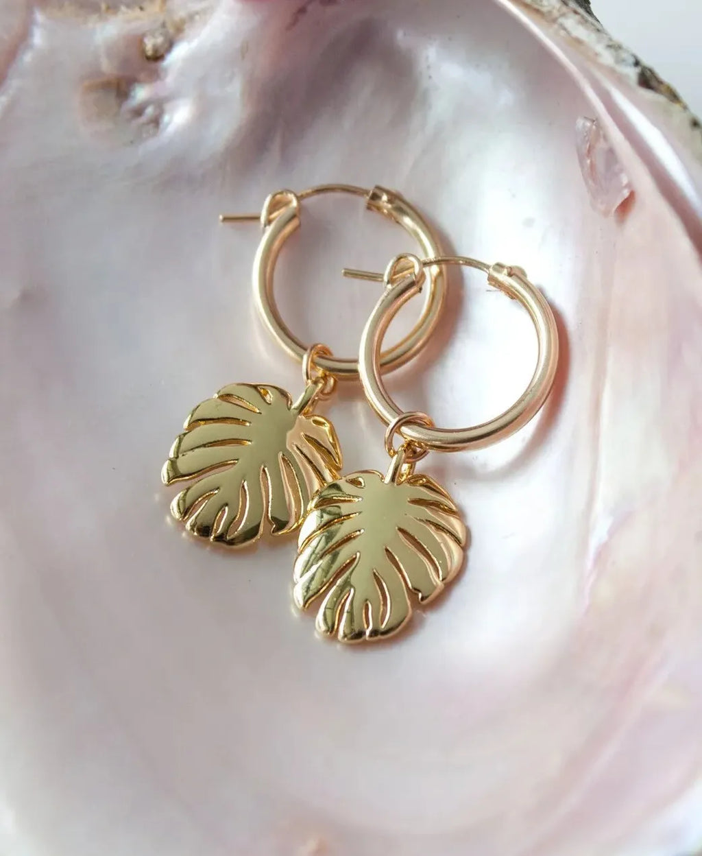Bohemian Tropical Leaf Pendant Zinc Alloy Earrings for Women and Girls New Style