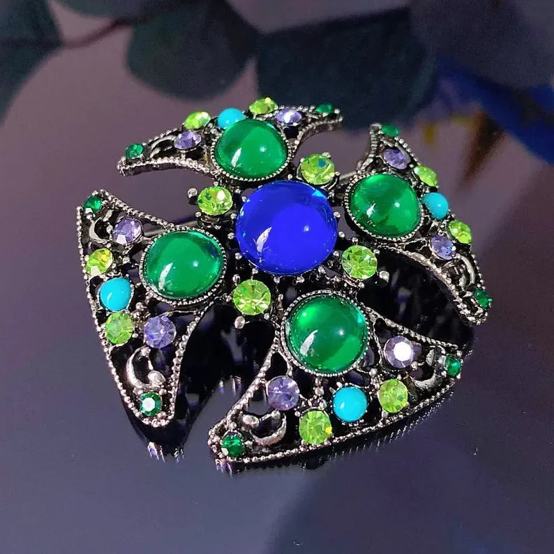 Vintage Ladies Rhinestone Brooch Retro Party Pin Elegant Accessory