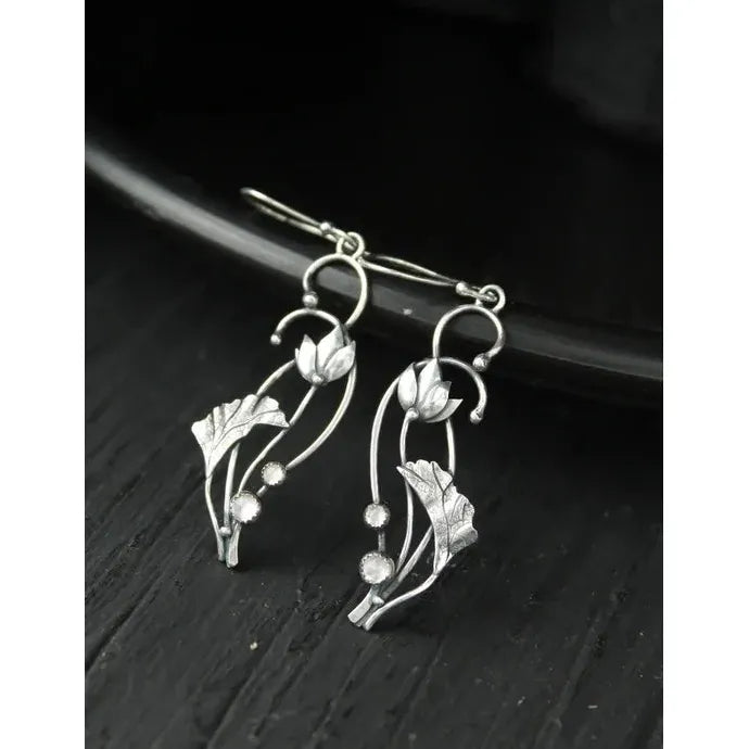 Vintage Zinc Alloy Leaf Drop Earrings with Red Stone Inlay for Women