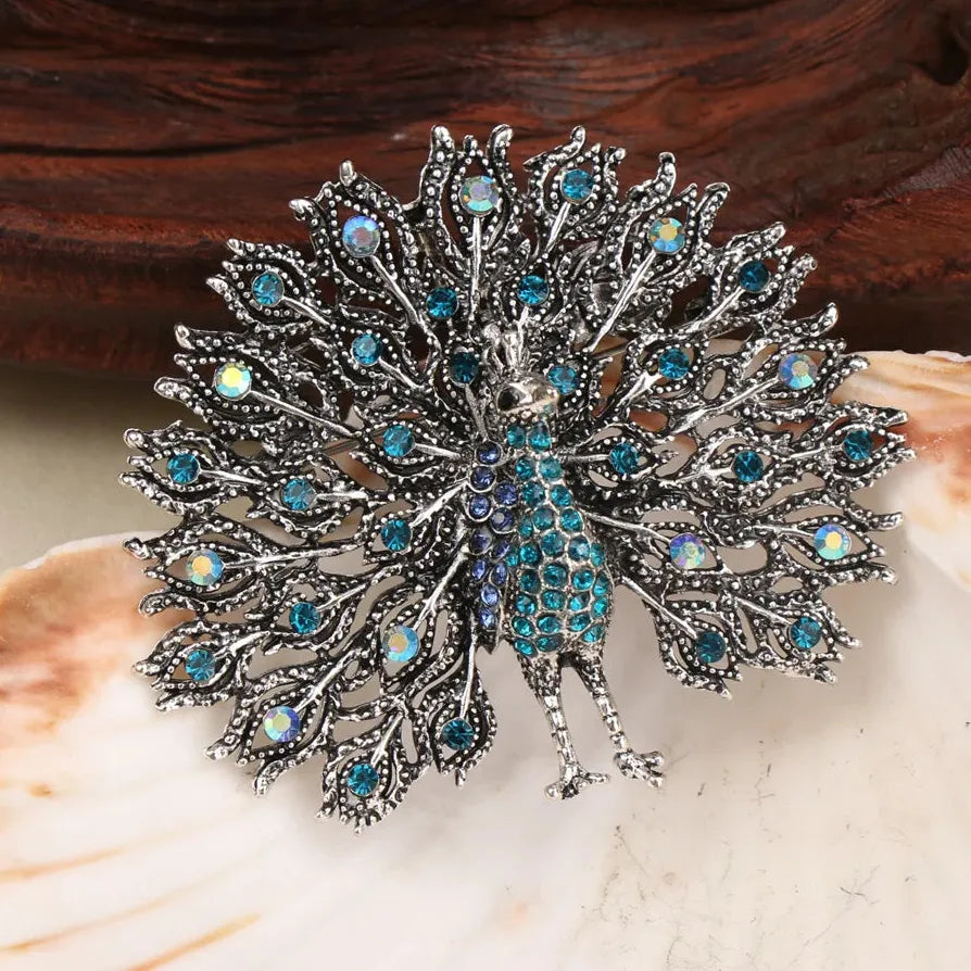 Luxury Peacock Brooch Elegant Gift for Men & Women Stylish Accessory