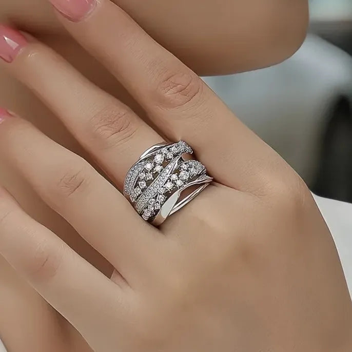 Women's Luxury Wave Brass CZ Geometric Cocktail Ring for Wedding & Party
