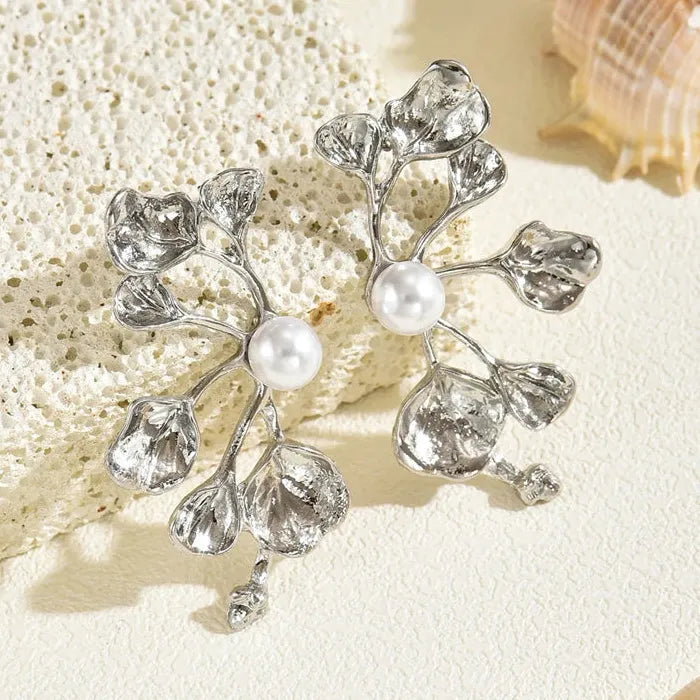 Vintage Pearl Leaf Drop Earrings for Women Zinc Alloy Jewelry Gift 2025