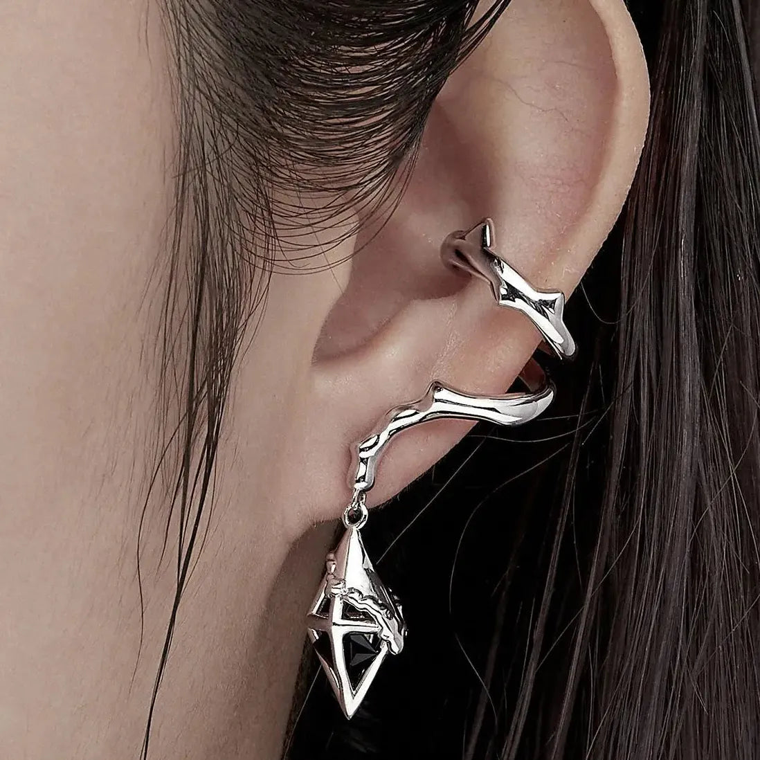 Punk Hip Hop Fox Animal Clip Earrings Black Zircon Cone Metal Non-Piercing Cuff Women