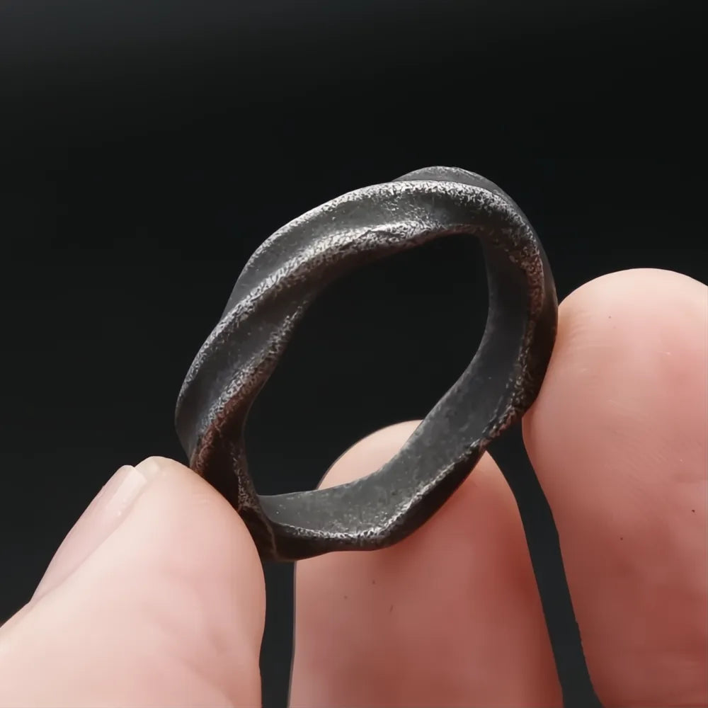 Vintage Black Mobius Ring 316L Stainless Steel – Gothic Punk Couple Ring