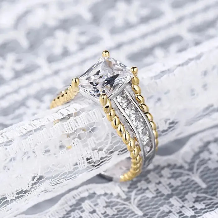 Creative Simple Zinc Alloy and Glass Fashion Ring for Women European American Style