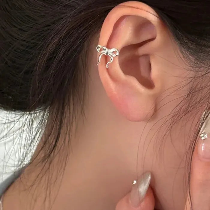 Small Silver Geometric Bow Stud Earrings for Women Zinc Alloy Jewelry