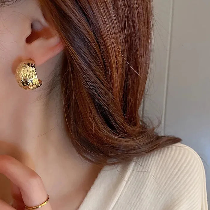 Vintage Zinc Alloy C-Shape Texture Metal Stud Drop Earrings for Women Gift