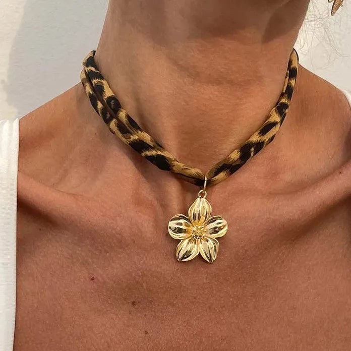 Vintage Large Starfish Pendant Necklace for Women Brown Leopard Print Rope Choker Jewelry
