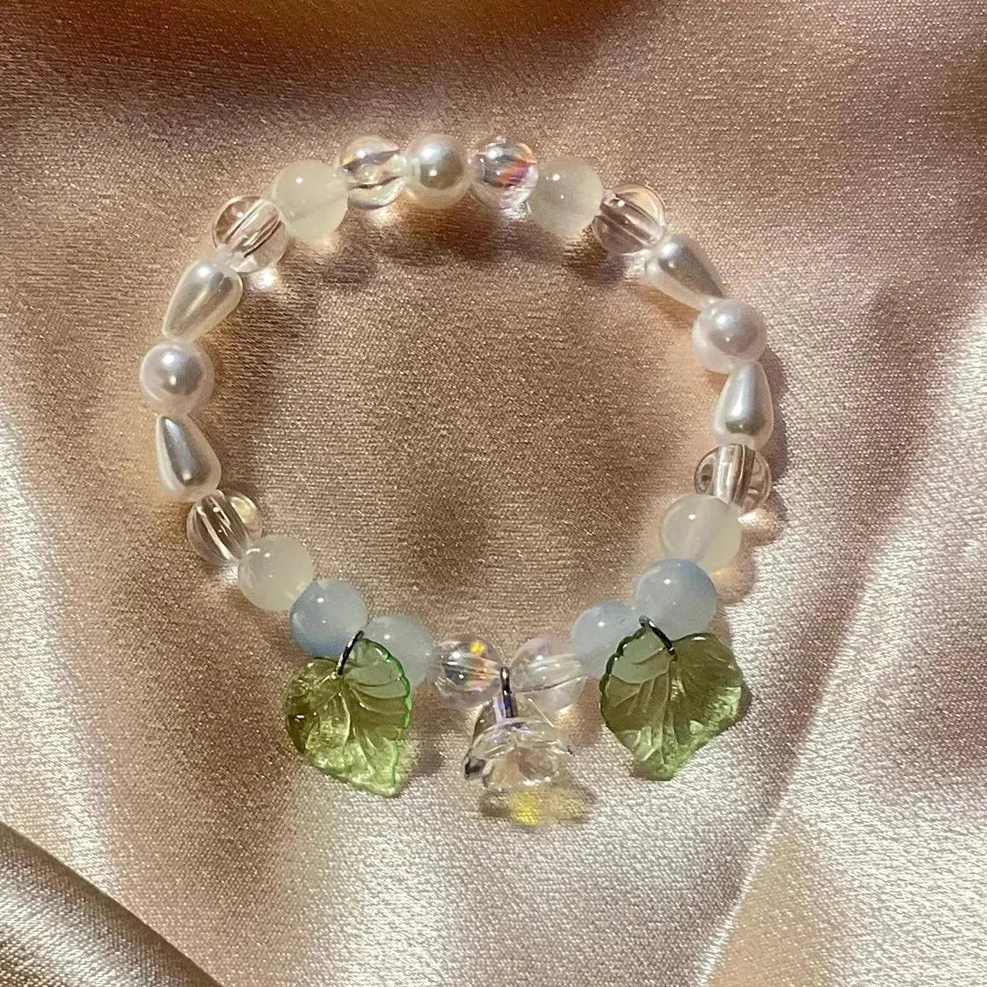 Handmade Fashion Colored Glass Flower Bracelet for Women Elastic Beaded Pearl Jewelry
