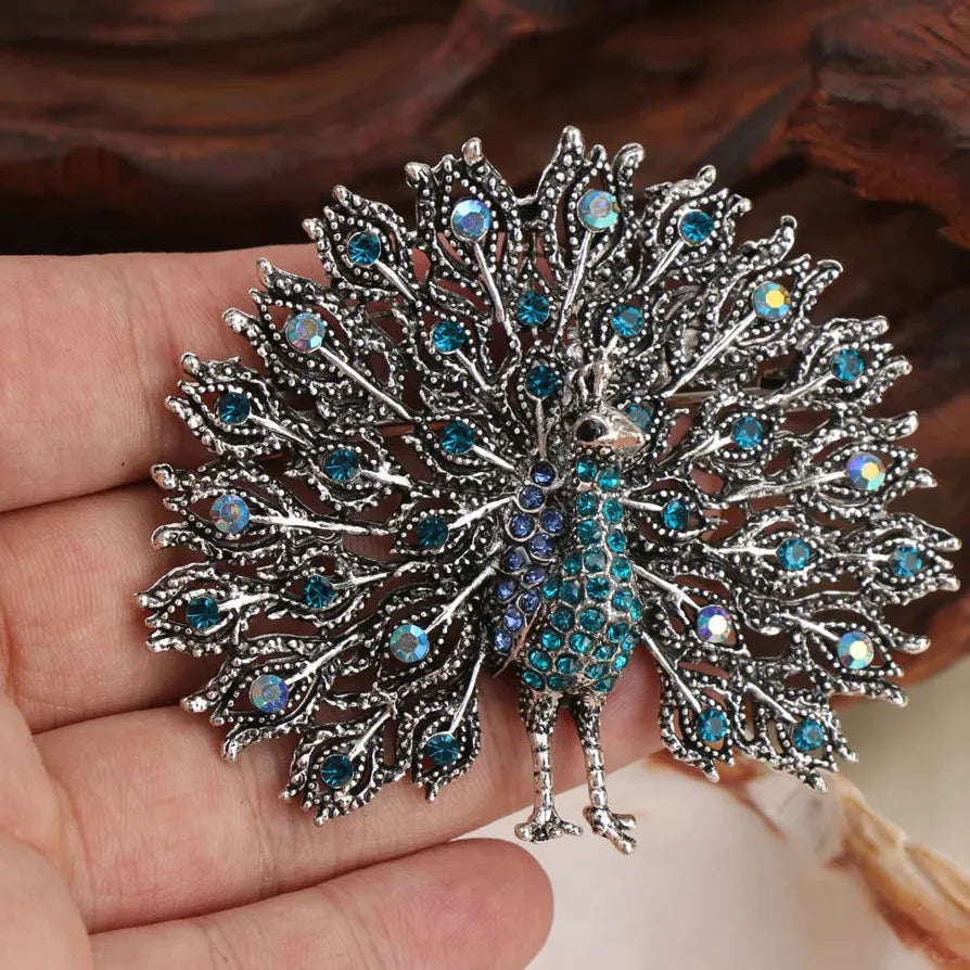 Luxury Peacock Brooch Elegant Gift for Men & Women Stylish Accessory