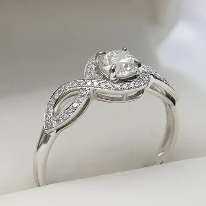 Geometric Twist Cubic Zirconia Crystal Wedding Band for Women