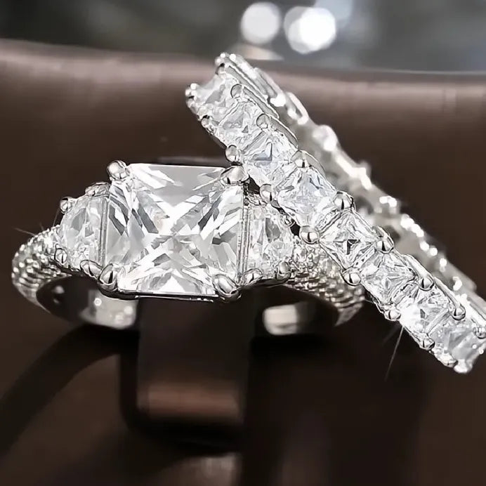 Elegant Silver Color Women Wedding Engagement CZ Bridal Ring Set