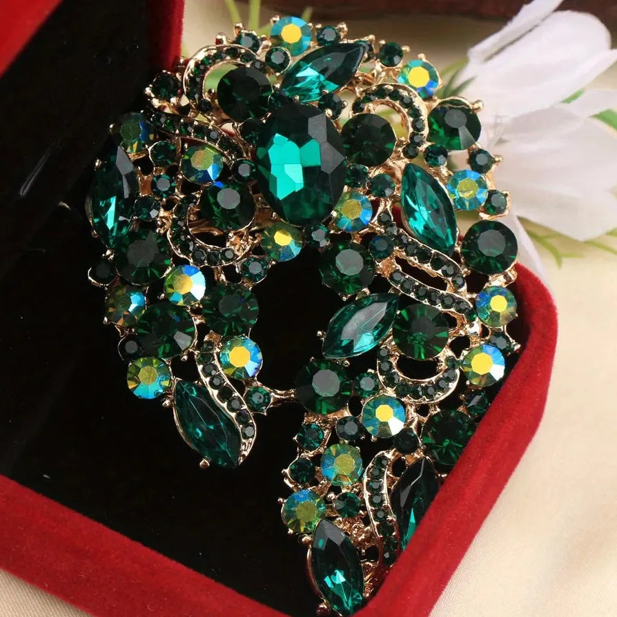 Floral Openwork Brooch Classic Wedding Gift for Men and Women