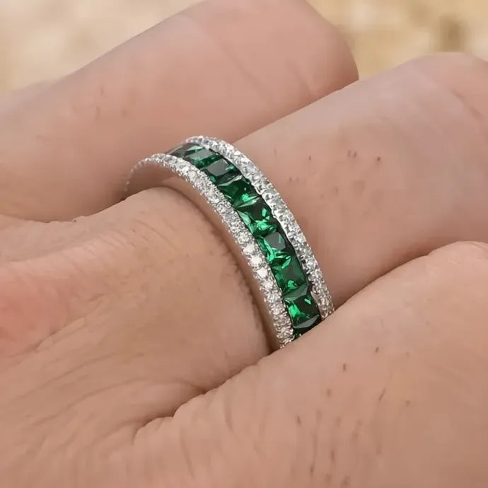 Women’s Geometric Wedding Ring Brass Band with Green Cubic Zirconia