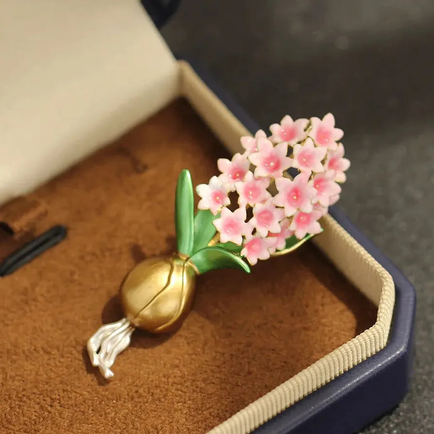 Lilac Floral Brooch Pin Elegant Fashion Jewelry for Women Accessory