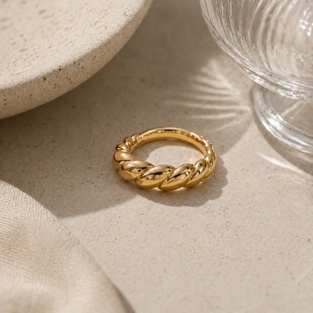 Vintage Gold Plated Copper Geometric Twist Rope Round Knuckle Ring for Women